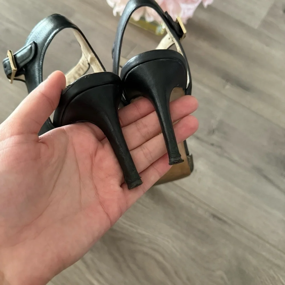 Louise et Cie Black & Gold Ankle Strap Leather Point Toe Heels‎